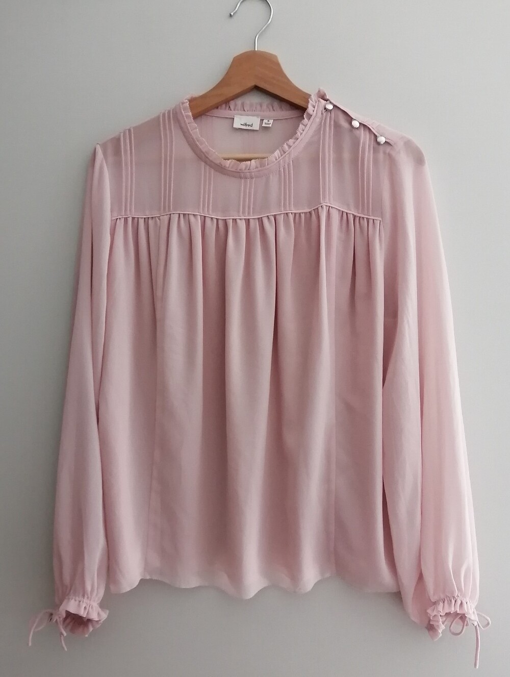 Aritzia Wilfred Lourdes Pink Pleated Chiffon Blouse Shoulder Button Medium - Picture 2 of 15